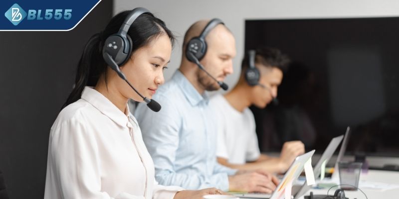 Trường hợp người chơi cần liên hệ ngay tới BL555